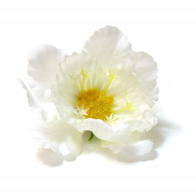 Белые цветы из ткани