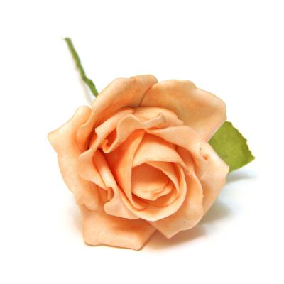 Красивые искусственные розы недорого