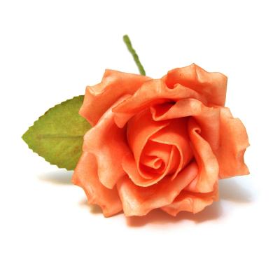 Латексные розы оранжевого цвета